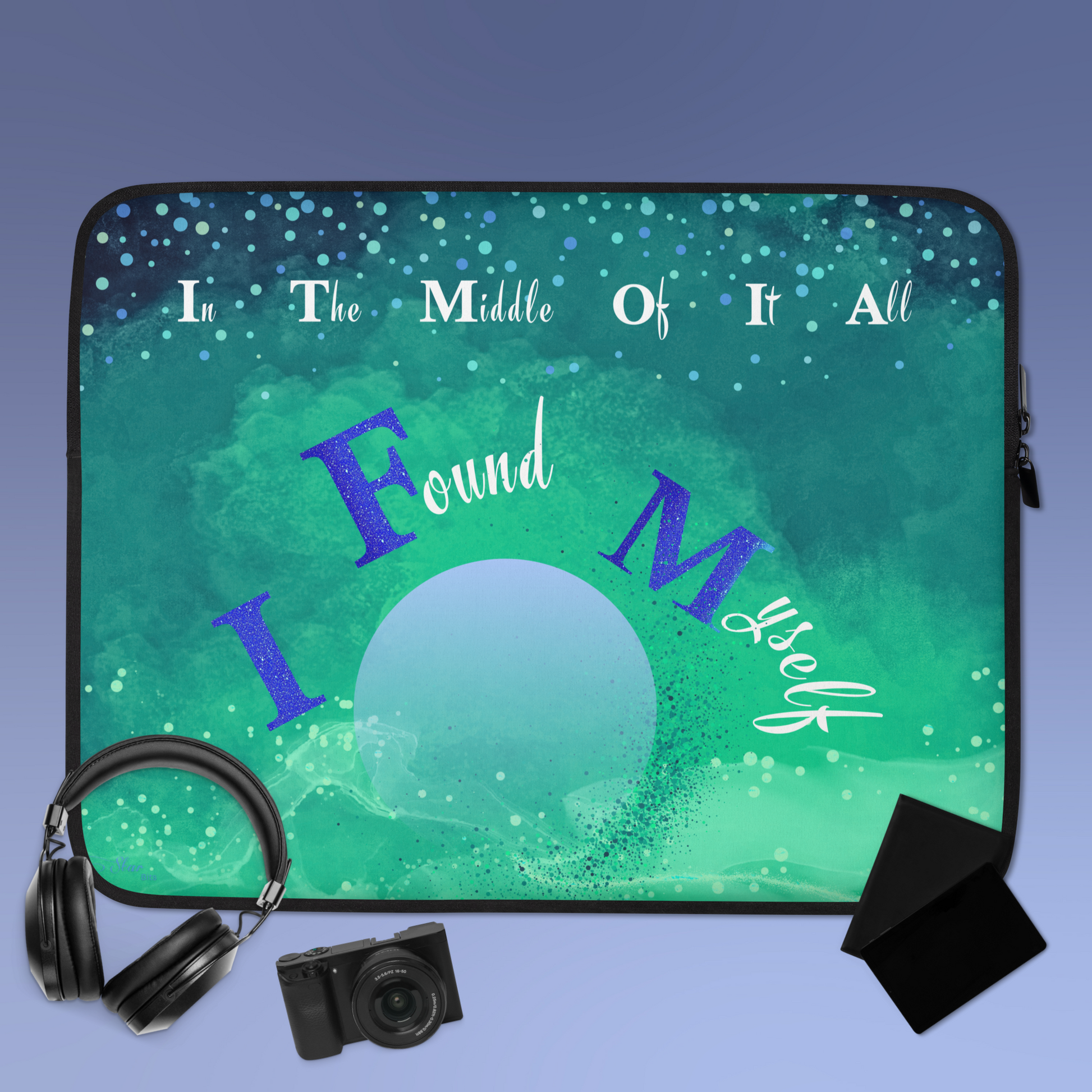 LaptopSleeve_15"_CELESTIALDREAMS_EmeraldEnigma_StarBits 